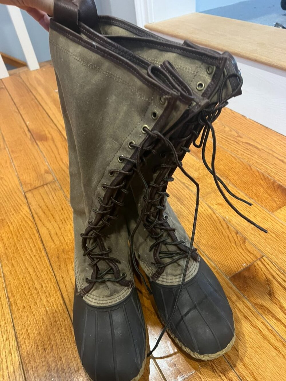 L.L.Bean Bean Boots – Size 9